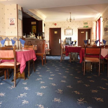 The Brown Trout Hotel Watten Bagian luar foto